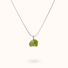 Gemstone Necklace Raw Peridot (Change) Stone Silver