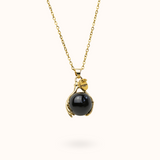 Onyx Embrace Ketting Goud
