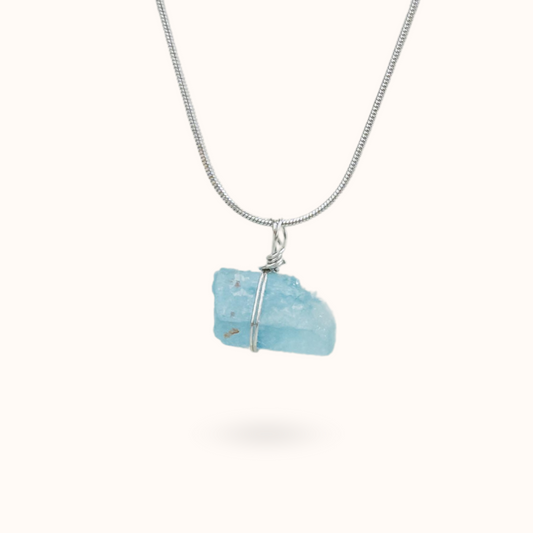 Aquamarijn ruwe steen ketting zilver