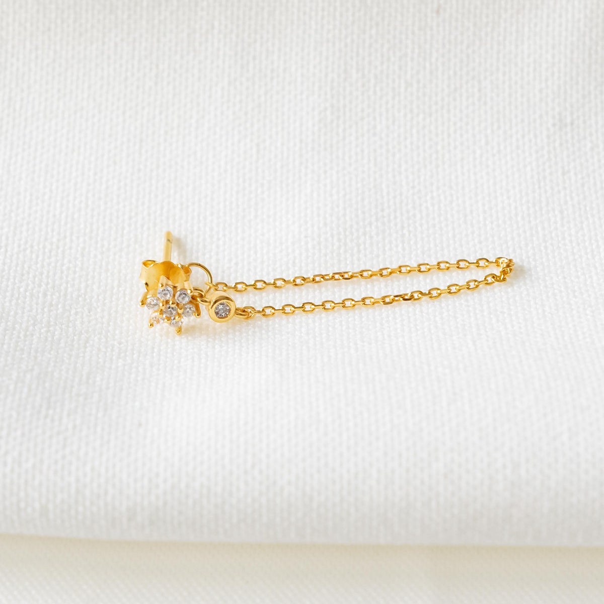 Flower Chain Stud