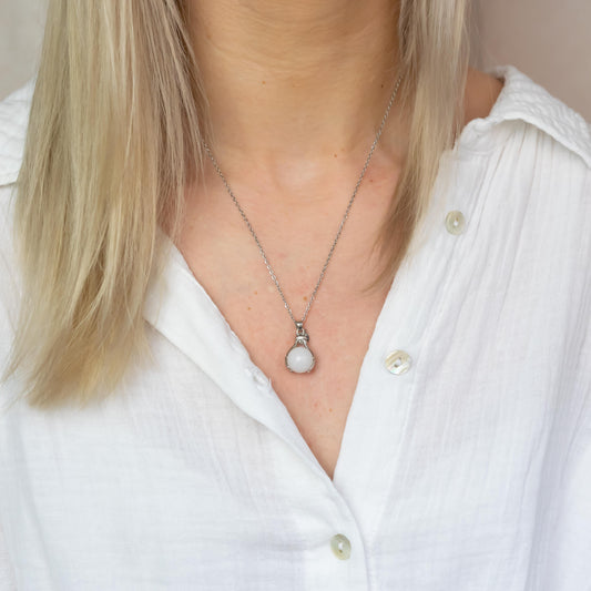 Witte Kwarts Embrace Ketting Zilver