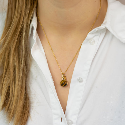 Tiger's Eye Embrace Necklace Gold